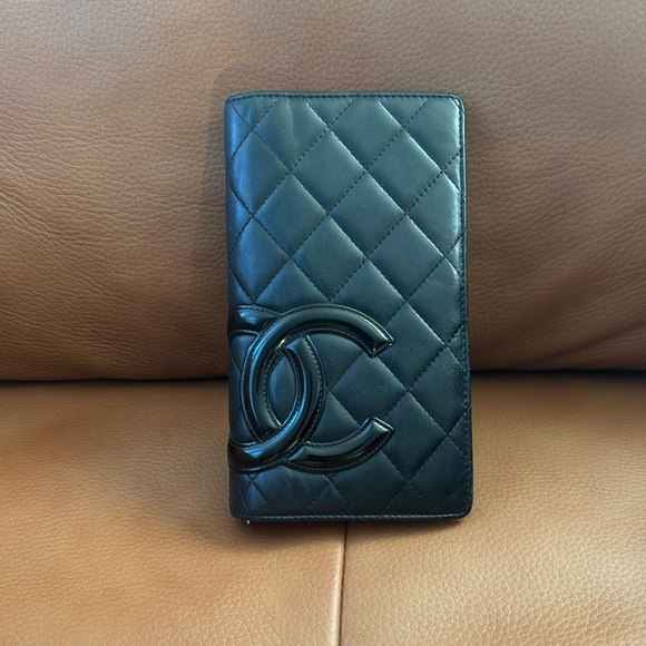 Chanel Cambon Bifold Long Lambskin Wallet w/Auth Card, Dustbag and Chanel Ribbon - Picture 4 of 14